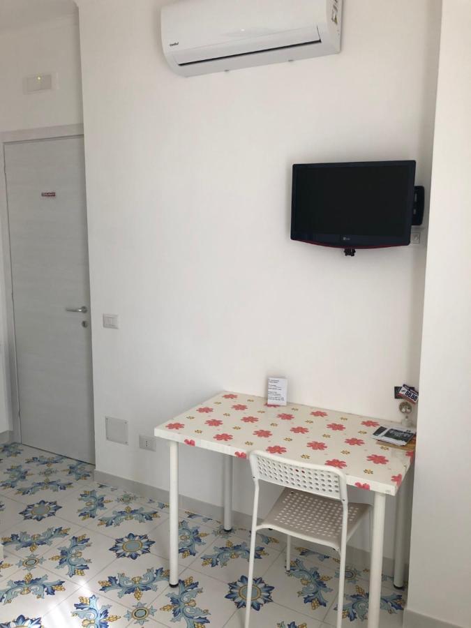 Albergo Oasi Νάπολη Εξωτερικό φωτογραφία