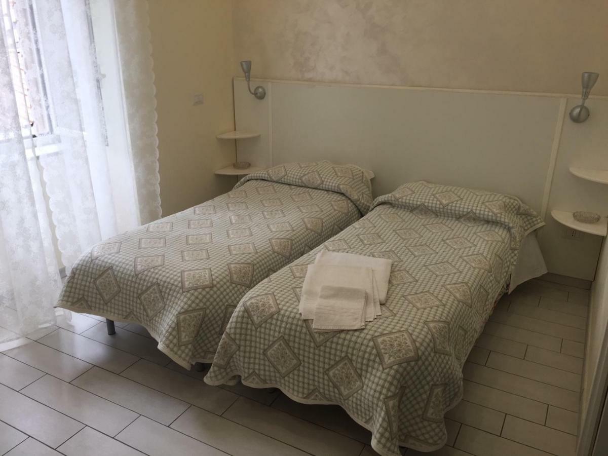 Albergo Oasi Νάπολη Εξωτερικό φωτογραφία