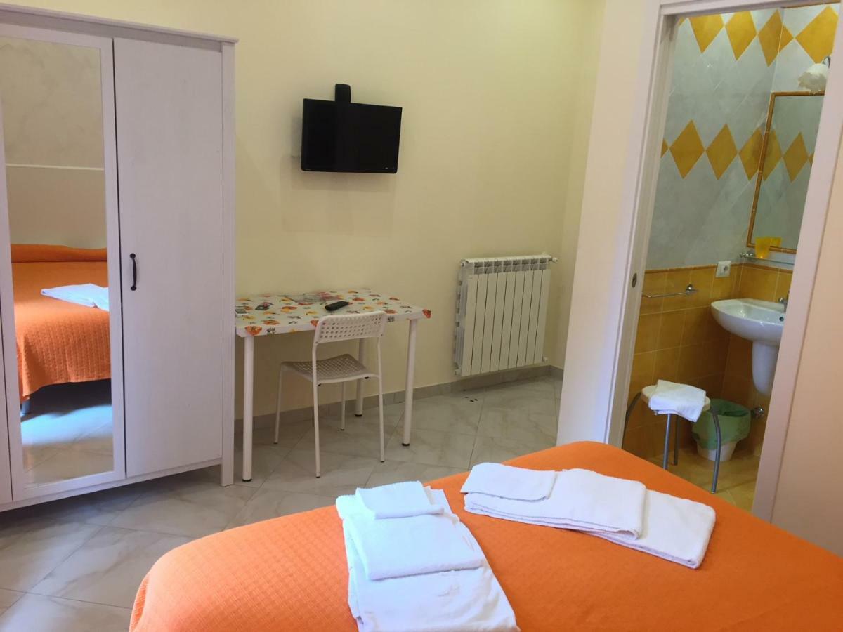 Albergo Oasi Νάπολη Εξωτερικό φωτογραφία