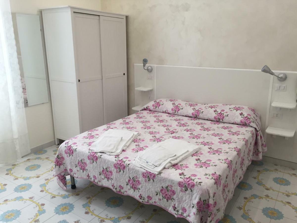 Albergo Oasi Νάπολη Εξωτερικό φωτογραφία