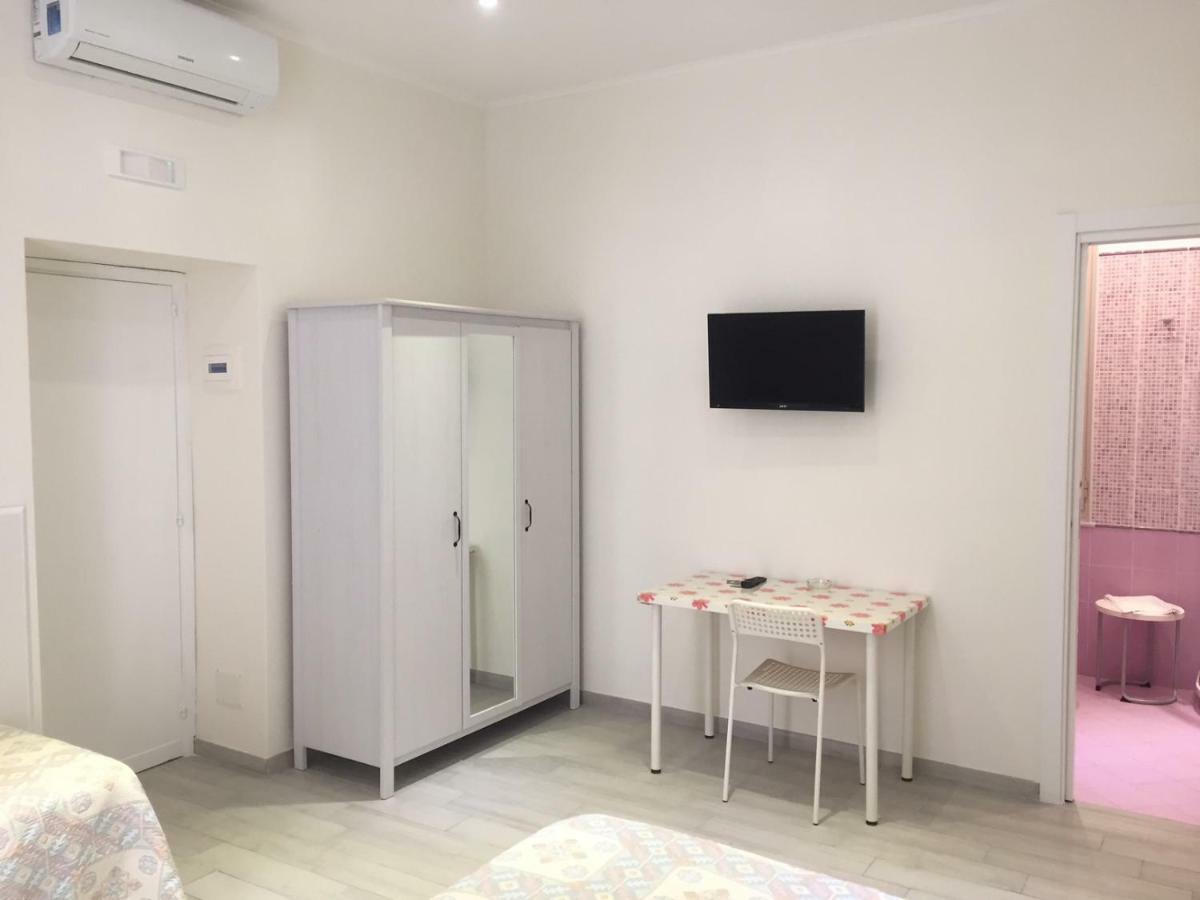 Albergo Oasi Νάπολη Εξωτερικό φωτογραφία